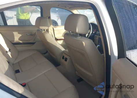 2010 BMW 328 Xi из США, поврежденный, VIN WBAPK7C55AA46155